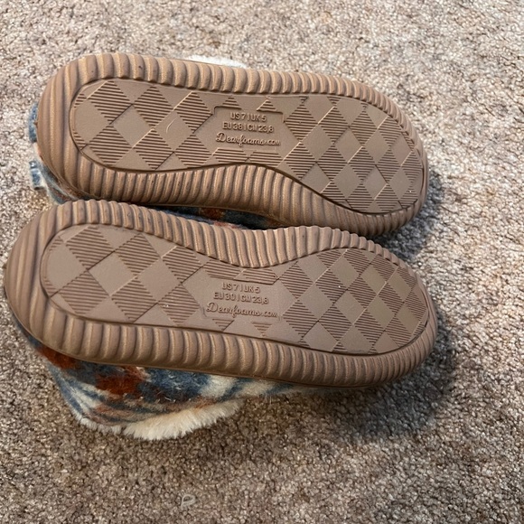 Dearfoam Bootie Slippers - Picture 3 of 4
